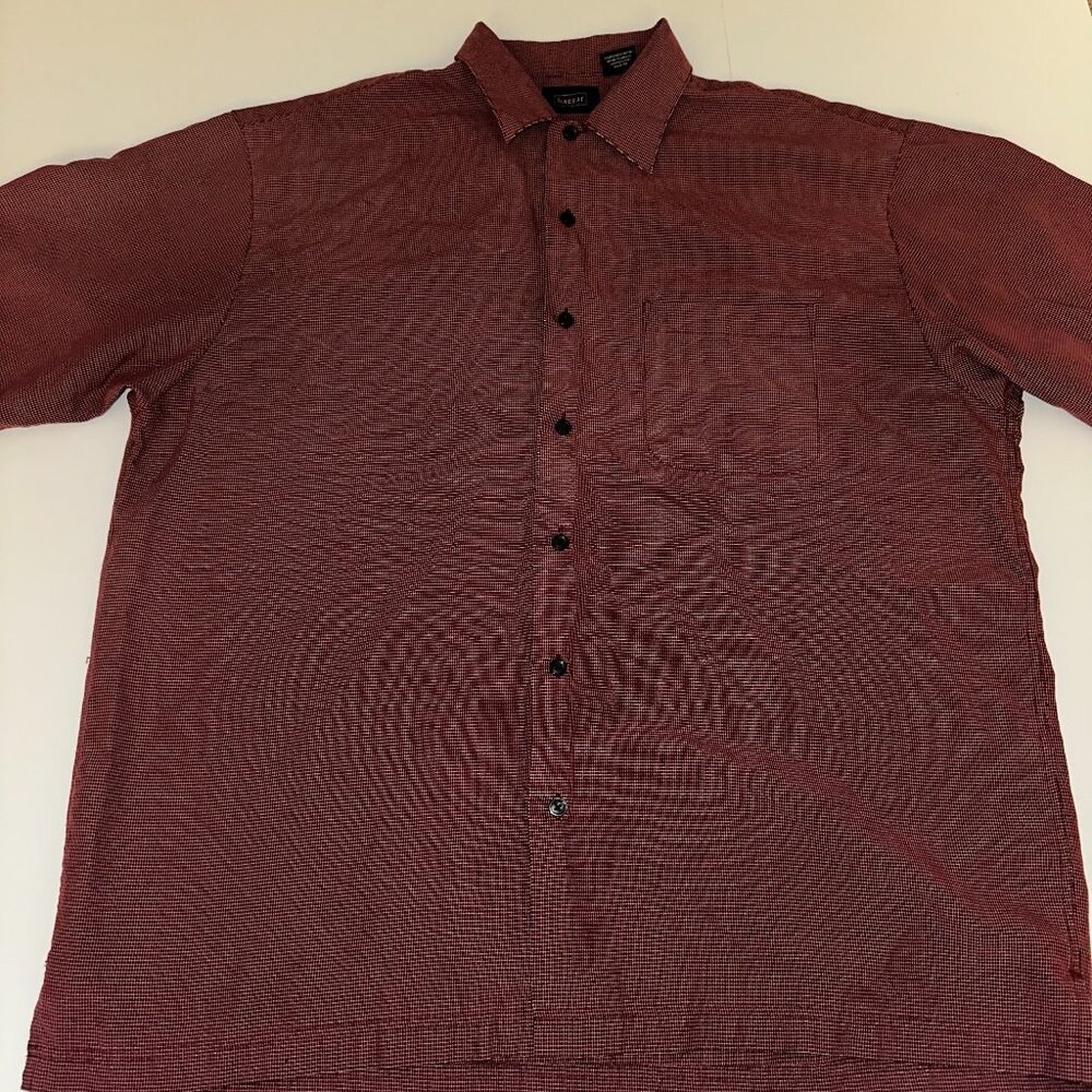 Haggar Collar burgundy plaid button up shirt sz L poly/rayon blend